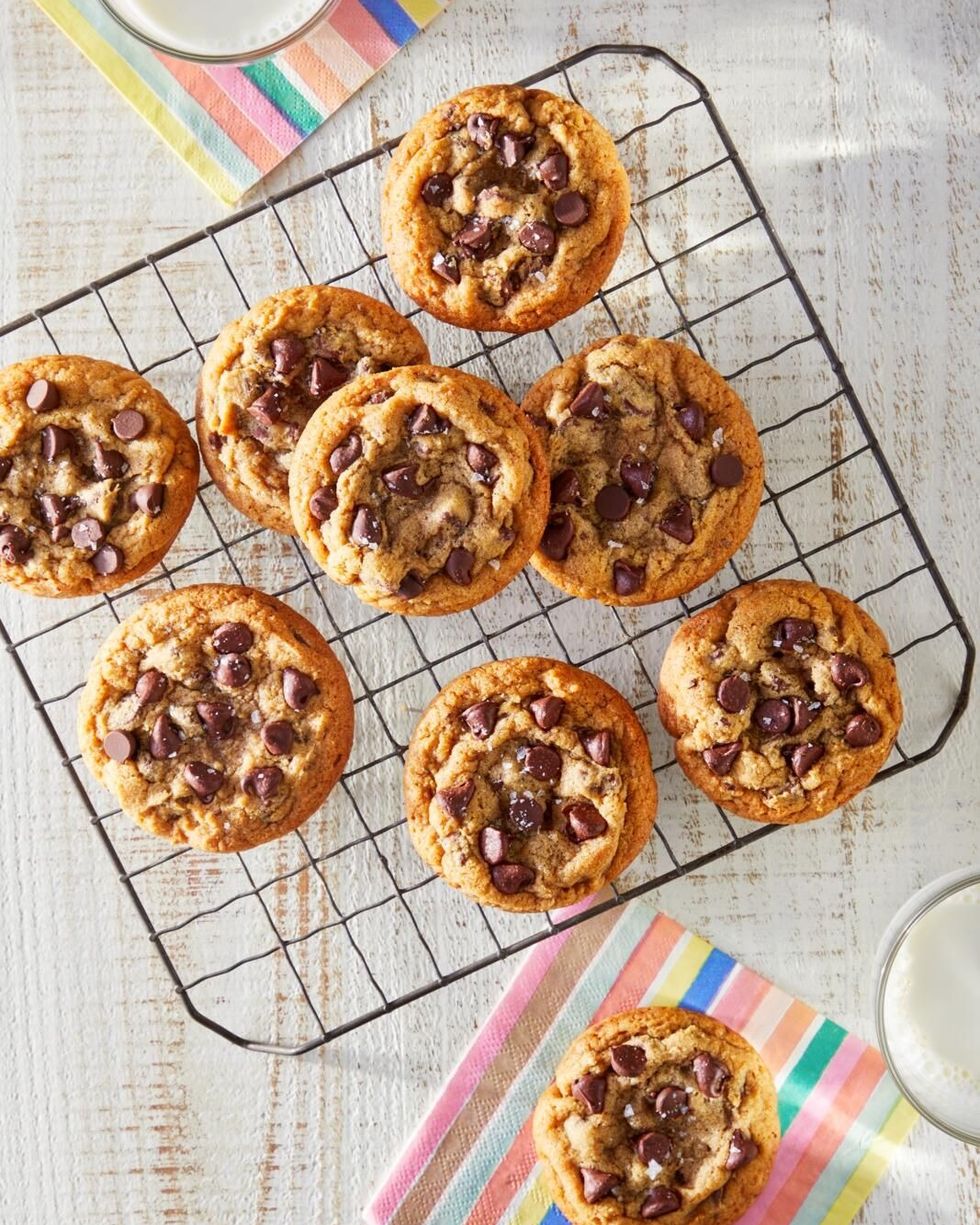 classic chewy chocolate chip cookies